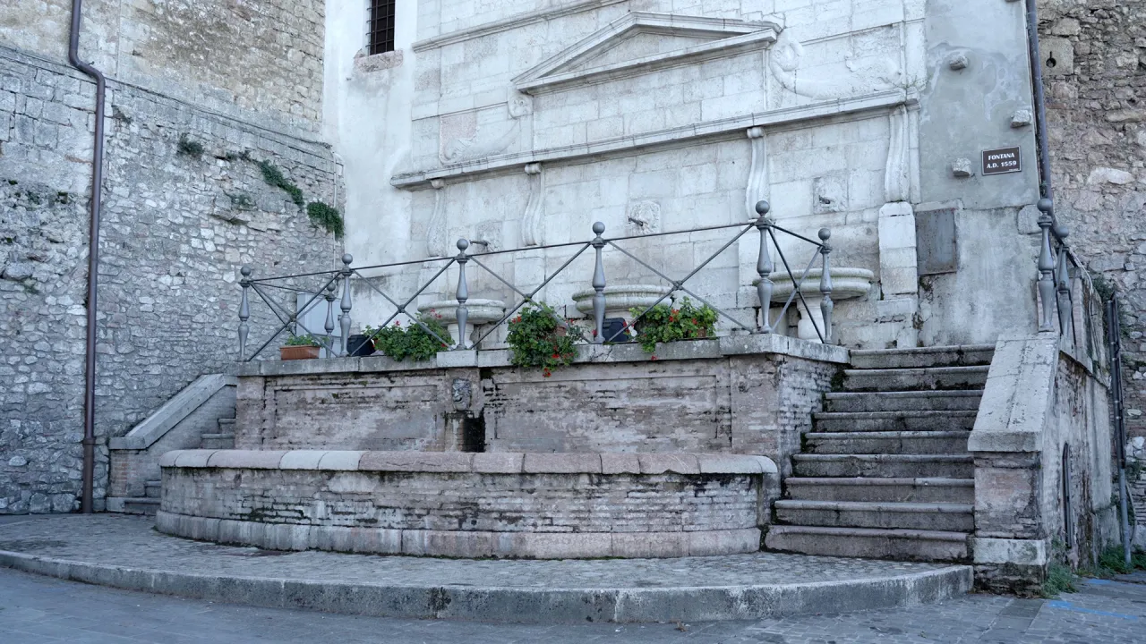 Fontana delle Tre Tazze