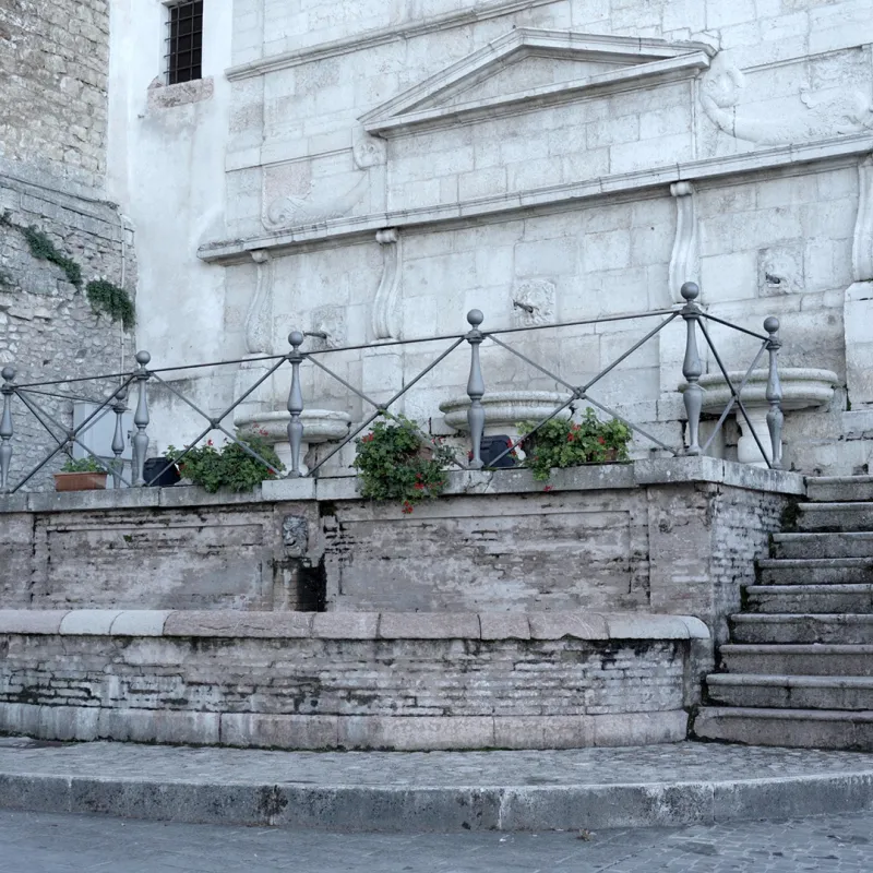 Fontana delle Tre Tazze