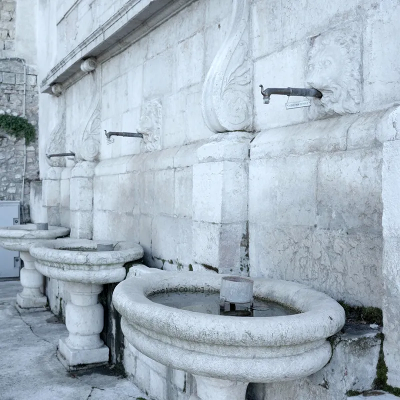 Fontana delle Tre Tazze